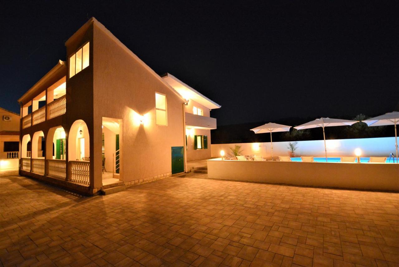 Villa Allegro Sukošan Exterior foto